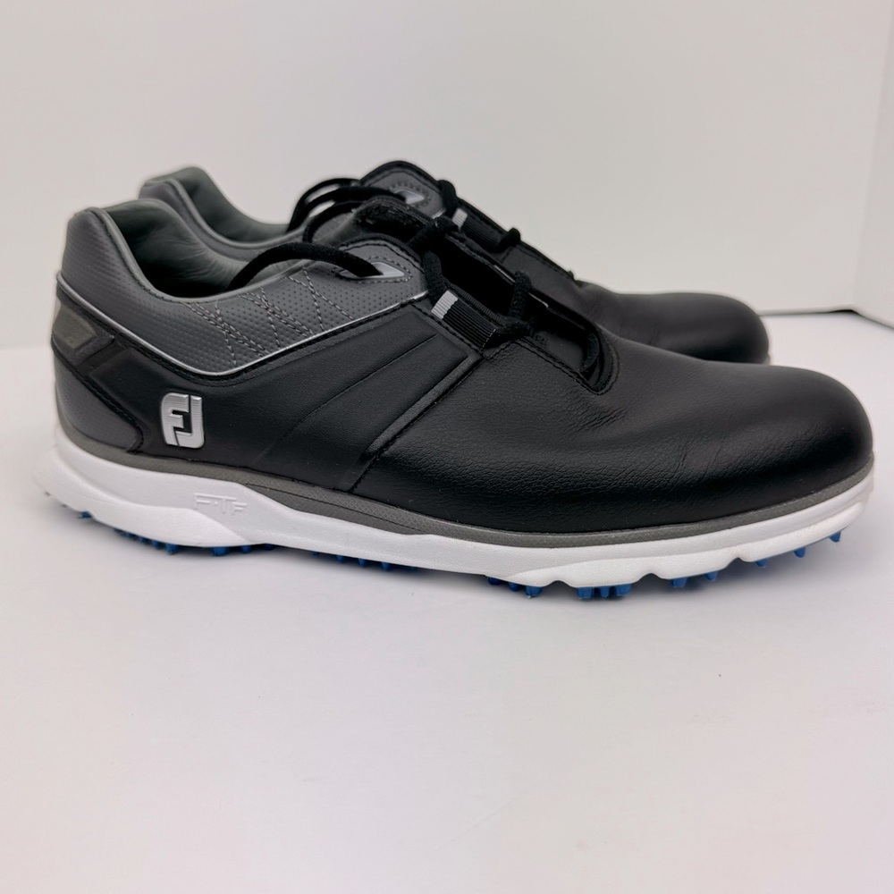 FootJoy PRO/SL Men’s Golf Shoes. Model # 53077. Size 7.5. Black/ Charcoal.